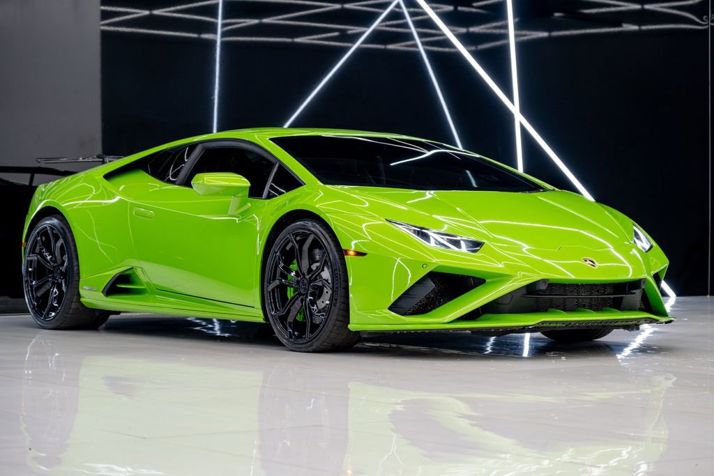 Used 2021 Lamborghini Huracan EVO RWD image 1