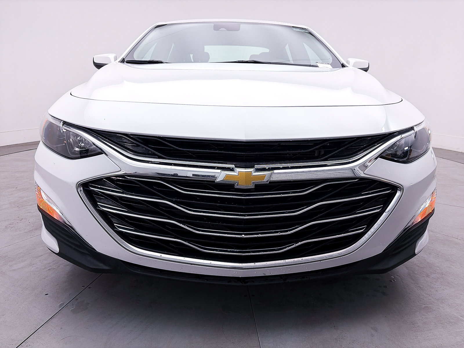 Used 2025 Chevrolet Malibu LS FWD image 8