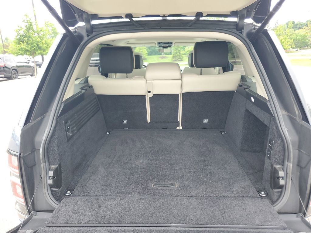 Used 2019 Land Rover Range Rover Long Wheelbase Supercharged AWD/4WD image 33