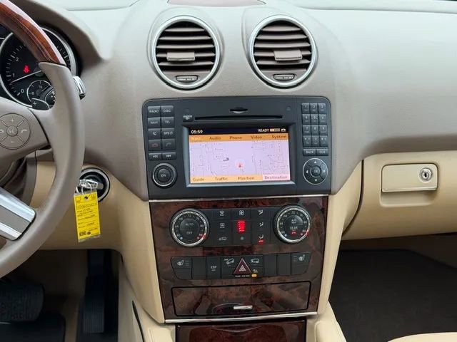 Used 2010 Mercedes-Benz ML 350 4MATIC image 29