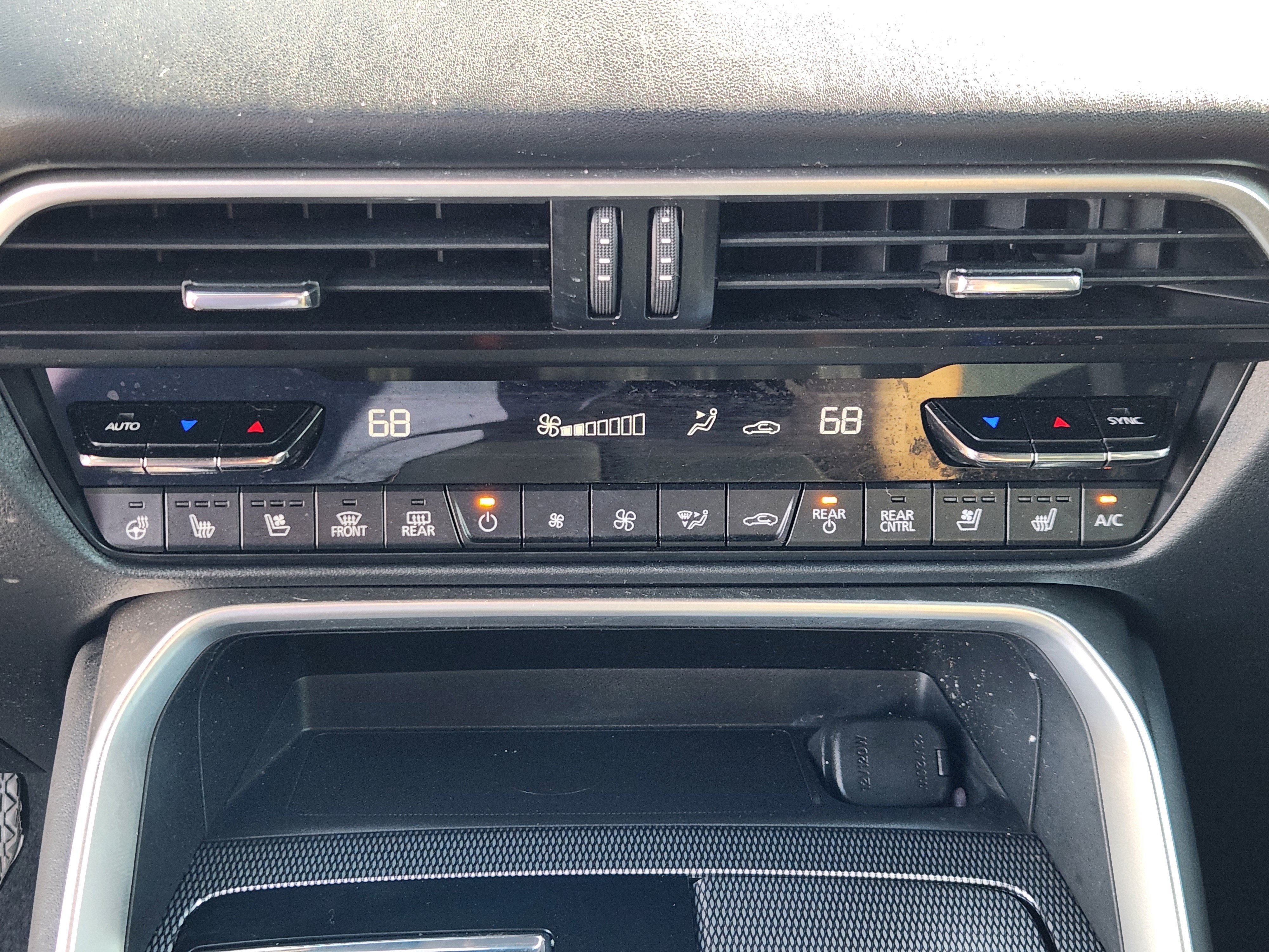 Certified 2025 MAZDA CX-70 Plug-In Hybrid w/ Premium Plus AWD/4WD image 22