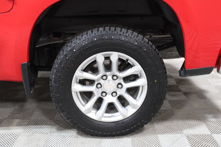 Used 2022 Chevrolet Silverado 1500 LT AWD/4WD image 43