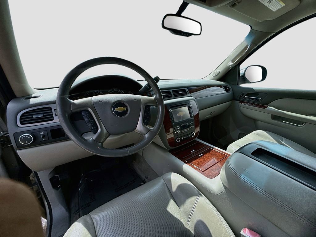 Used 2014 Chevrolet Tahoe LTZ RWD image 9