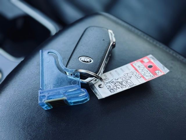 Used 2020 Kia Telluride S image 36