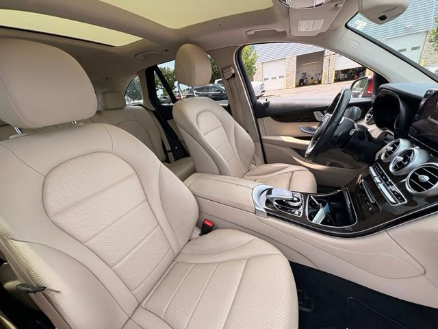 Used 2016 Mercedes-Benz GLC 300 4MATIC image 15