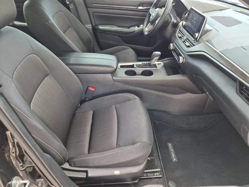 Certified 2025 Nissan Altima 2.5 SV FWD image 36
