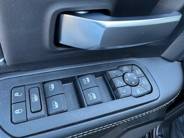 New 2026 RAM 3500 Big Horn AWD/4WD image 23