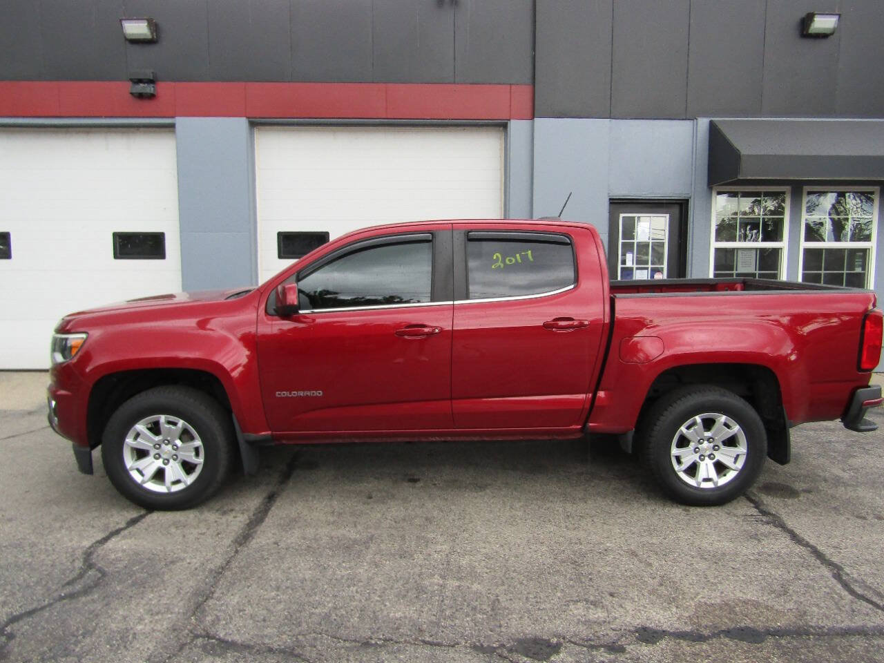 Used 2017 Chevrolet Colorado LT w/ LT Convenience Package