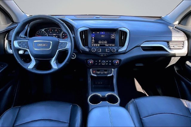 Used 2024 GMC Terrain SLT AWD/4WD image 7