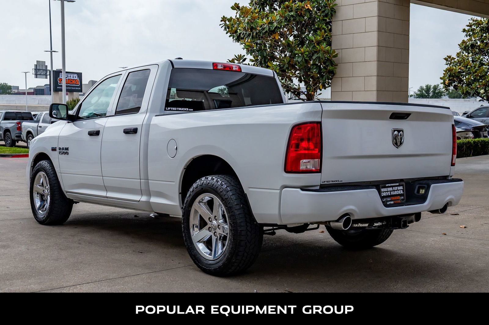 Used 2017 RAM 1500 Express RWD image 6
