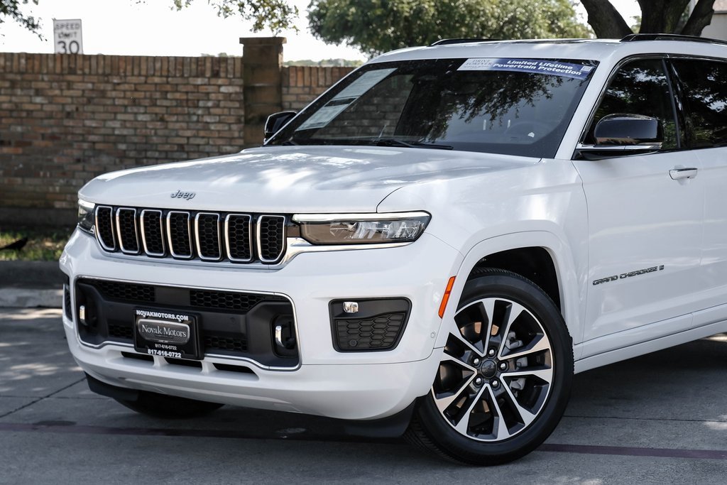 Used 2022 Jeep Grand Cherokee L Overland w/ MOPAR Finishing Package image 12