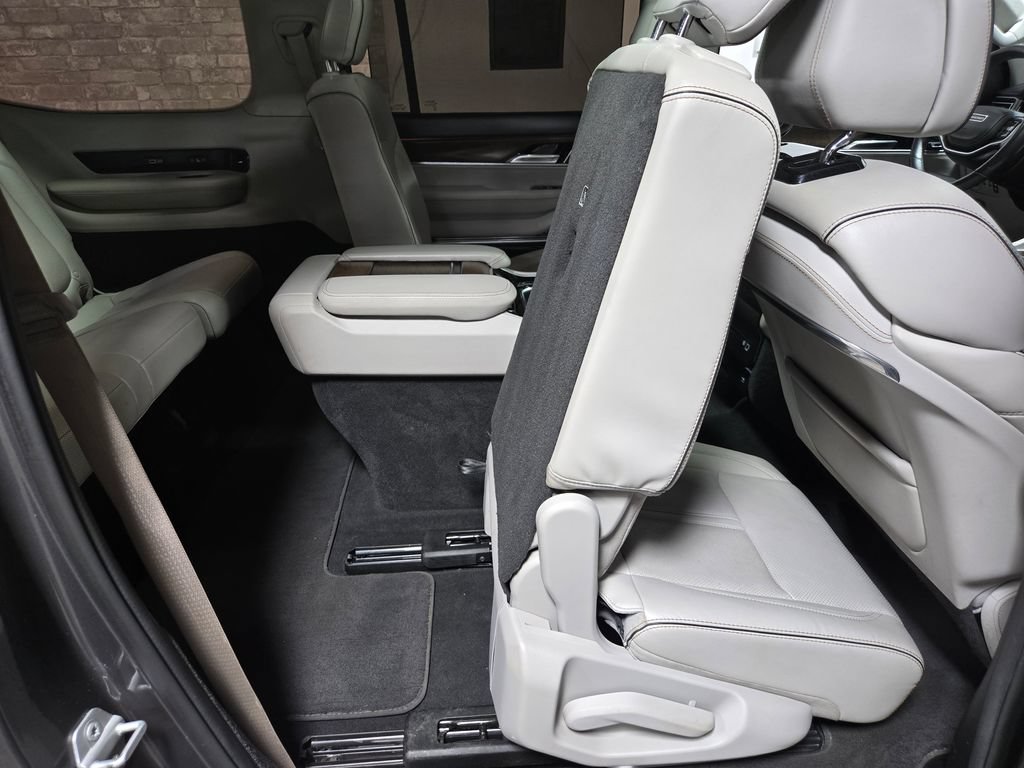 Used 2022 Jeep Grand Wagoneer Series II w/ Premium Group II AWD/4WD image 57