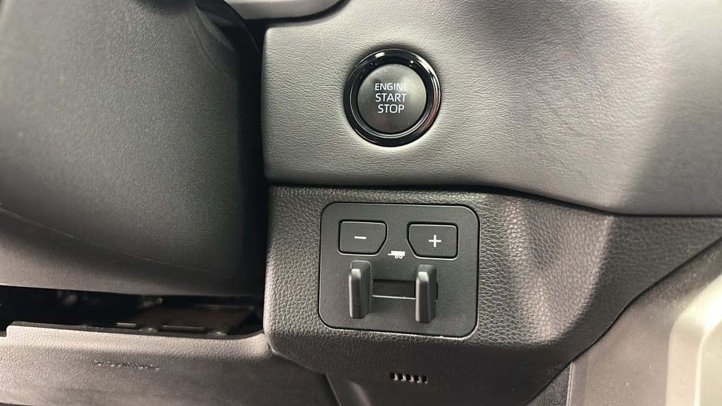 Used 2026 Toyota Tundra Platinum AWD/4WD image 29