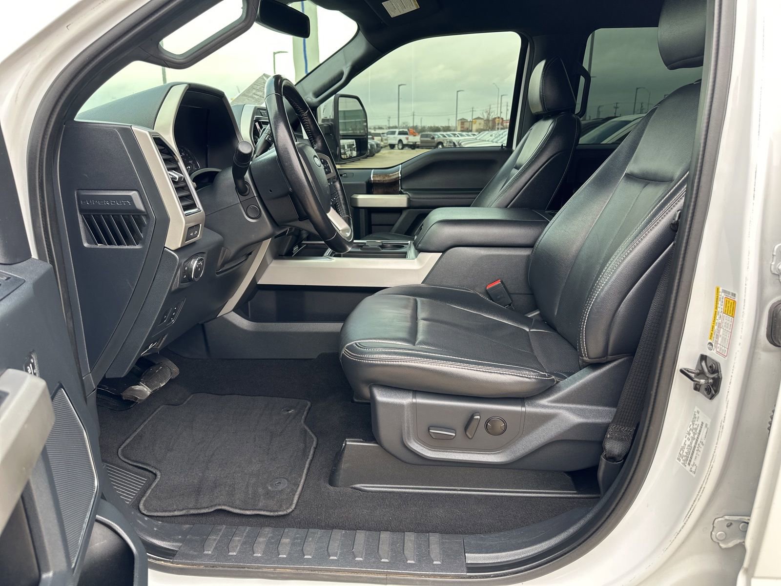 Used 2022 Ford F350 Lariat w/ Lariat Ultimate Package image 16