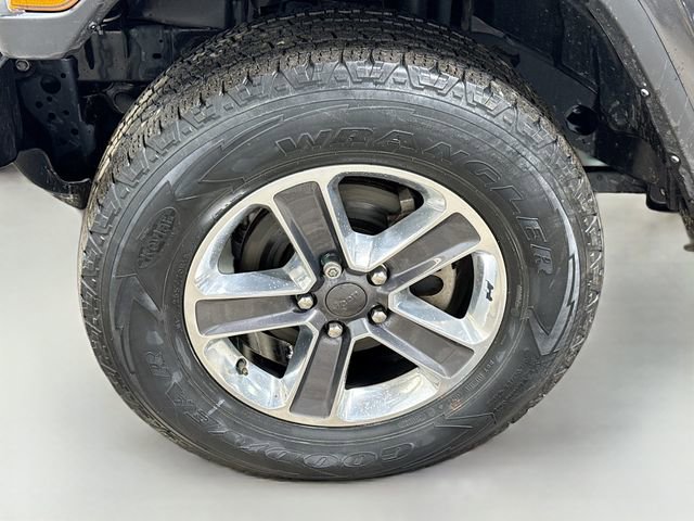 Used 2021 Jeep Wrangler Unlimited Sahara w/ Cold Weather Group image 33