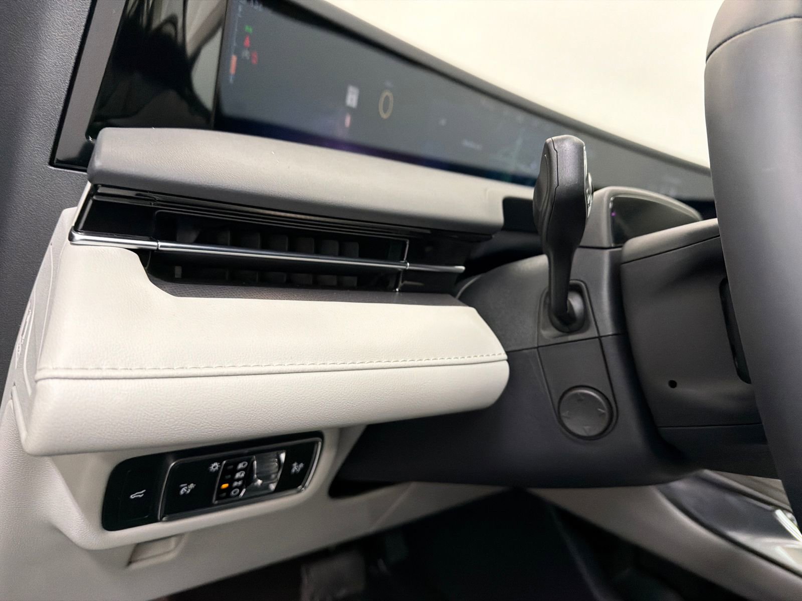 New 2026 Lincoln Nautilus Premier image 33