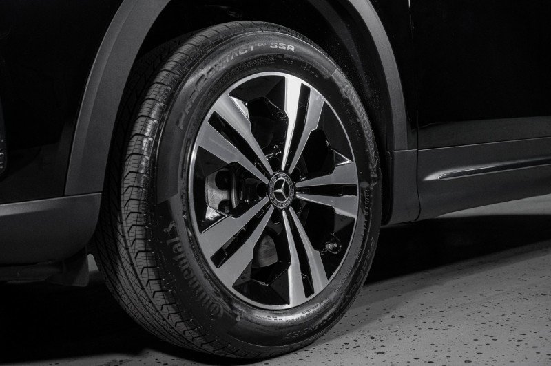 New 2025 Mercedes-Benz GLB 250 image 27