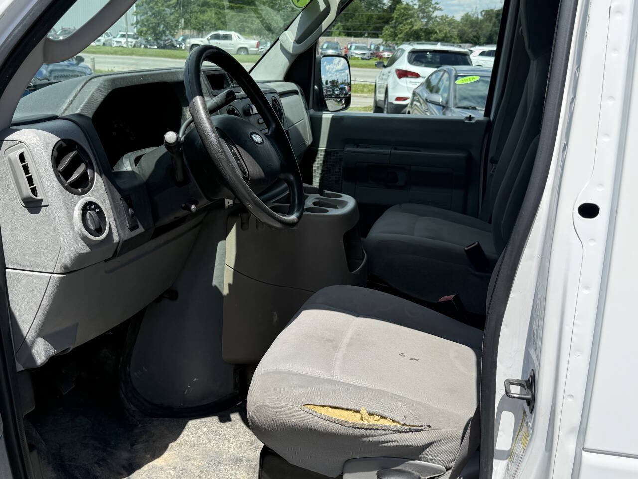 Used 2014 Ford E-250 and Econoline 250 w/ Power Group RWD image 11