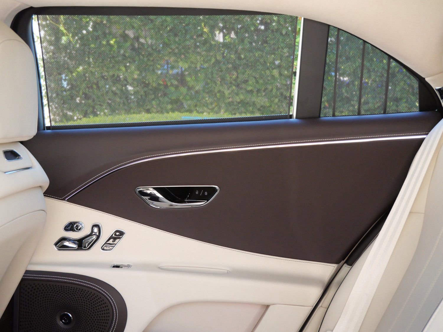 New 2026 Bentley Flying Spur Plug-In Hybrid AWD/4WD image 19