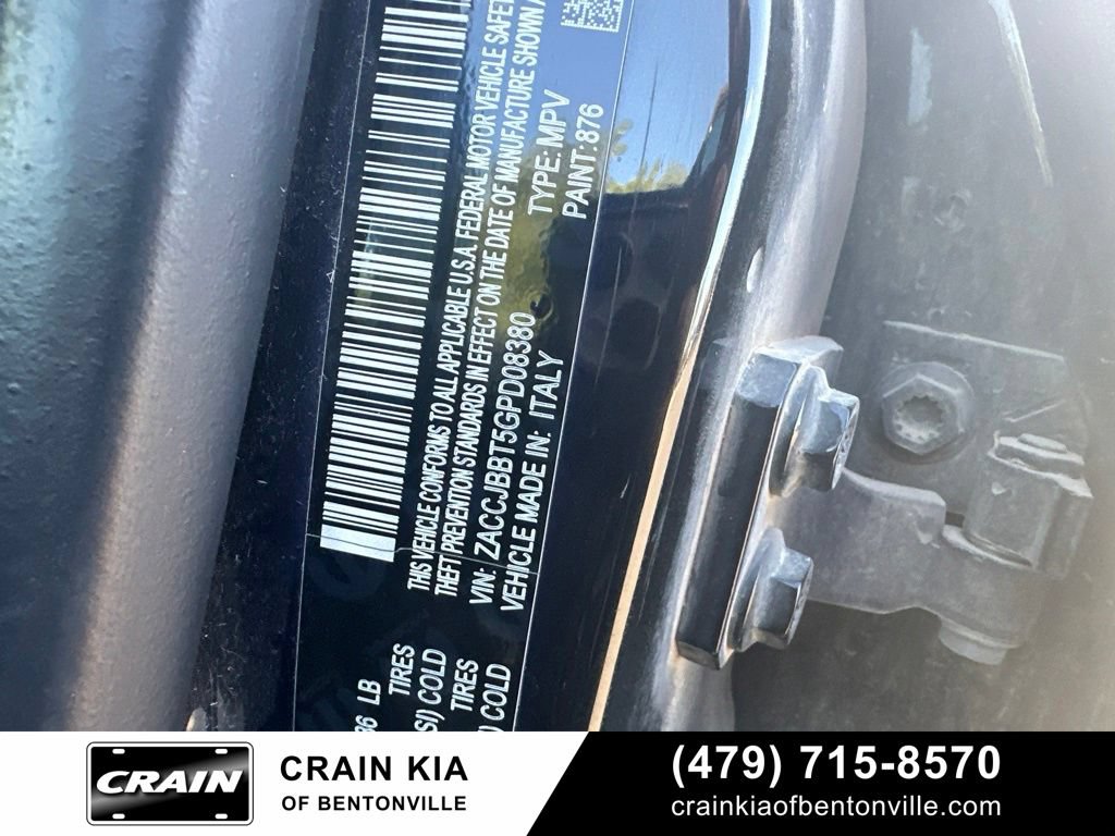 Used 2016 Jeep Renegade Latitude AWD/4WD image 16