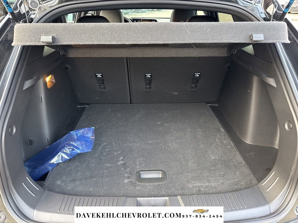 Used 2025 Chevrolet Trax RS w/ Sunroof Package image 30