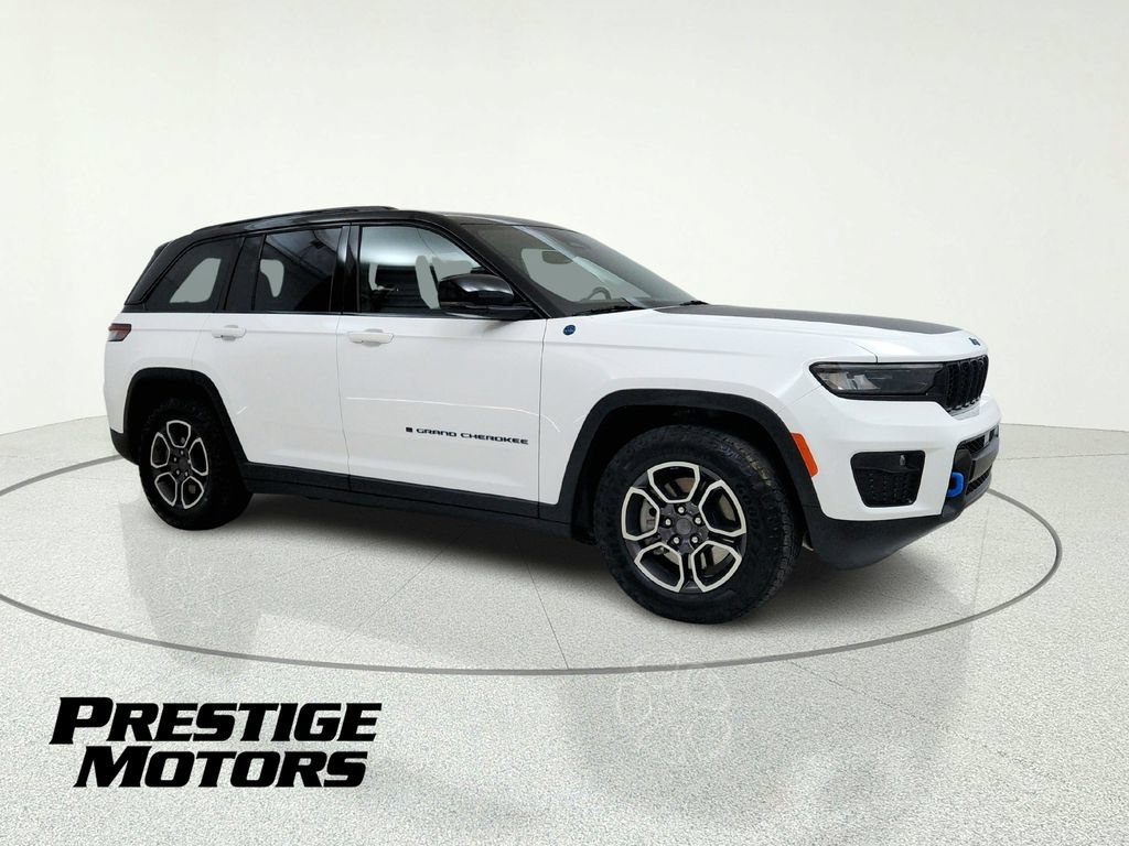 Used 2022 Jeep Grand Cherokee Trailhawk AWD/4WD image 10