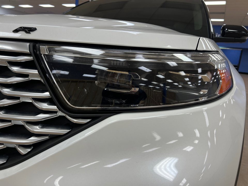 Used 2020 Ford Explorer Platinum image 30