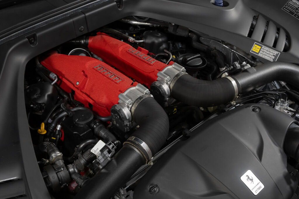 Used 2016 Ferrari California T RWD image 21