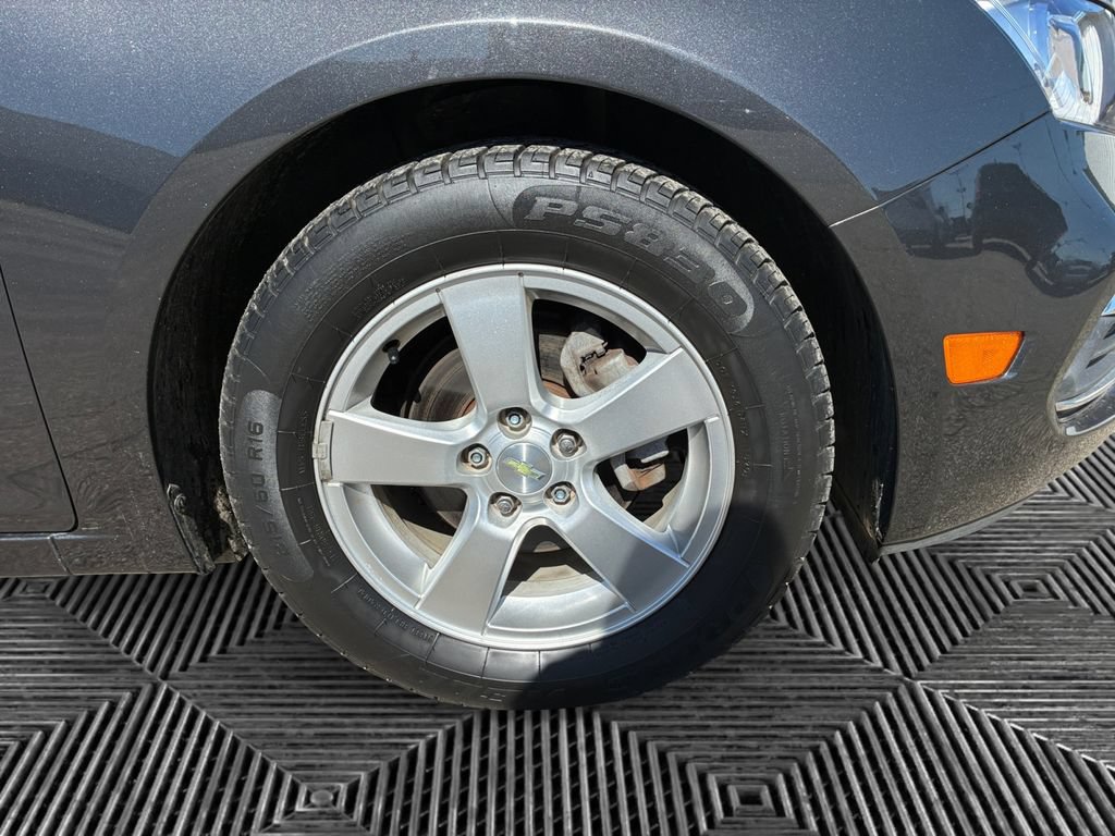 Used 2016 Chevrolet Cruze LT FWD image 28