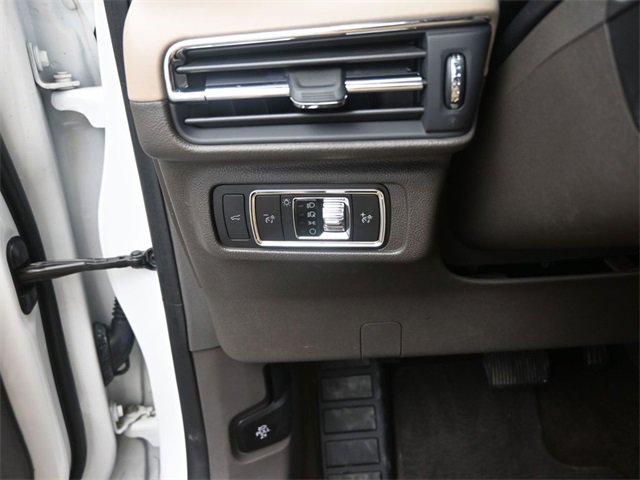 Used 2022 Lincoln Corsair Reserve w/ Equipment Group 201A image 33