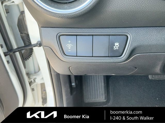 Certified 2024 Kia Forte LXS image 18