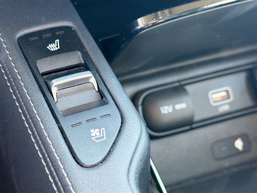 Used 2022 Kia Telluride EX w/ EX Premium Package FWD image 21