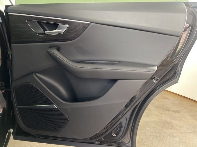 Used 2023 Audi Q8 Premium Plus image 14
