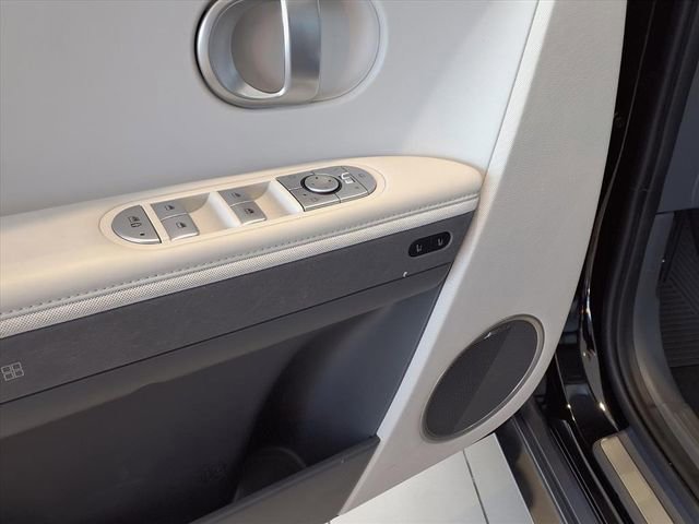 Used 2024 Hyundai Ioniq 5 Limited image 7