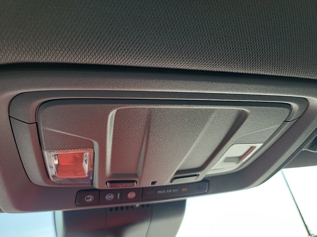 Used 2023 Chevrolet Silverado 1500 RST image 11