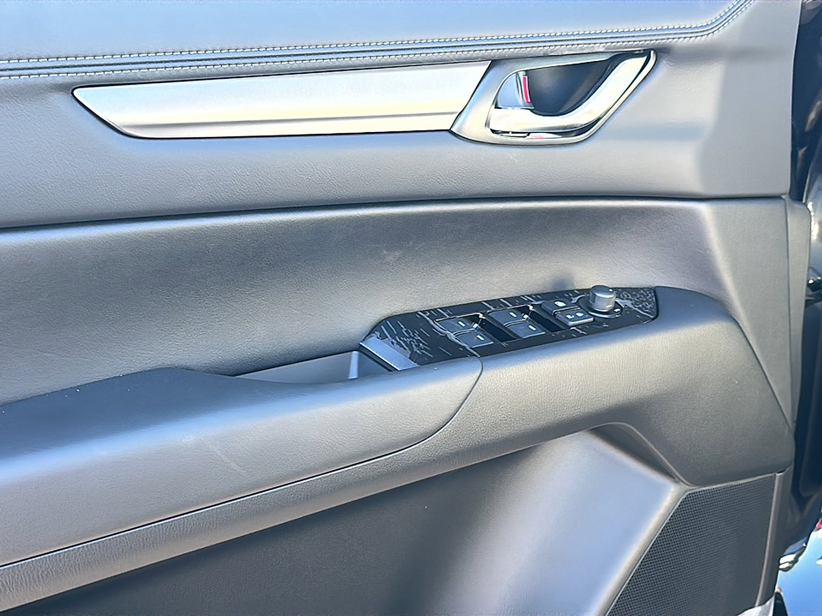 New 2025 MAZDA CX-5 AWD 2.5 S w/ Preferred Package image 13