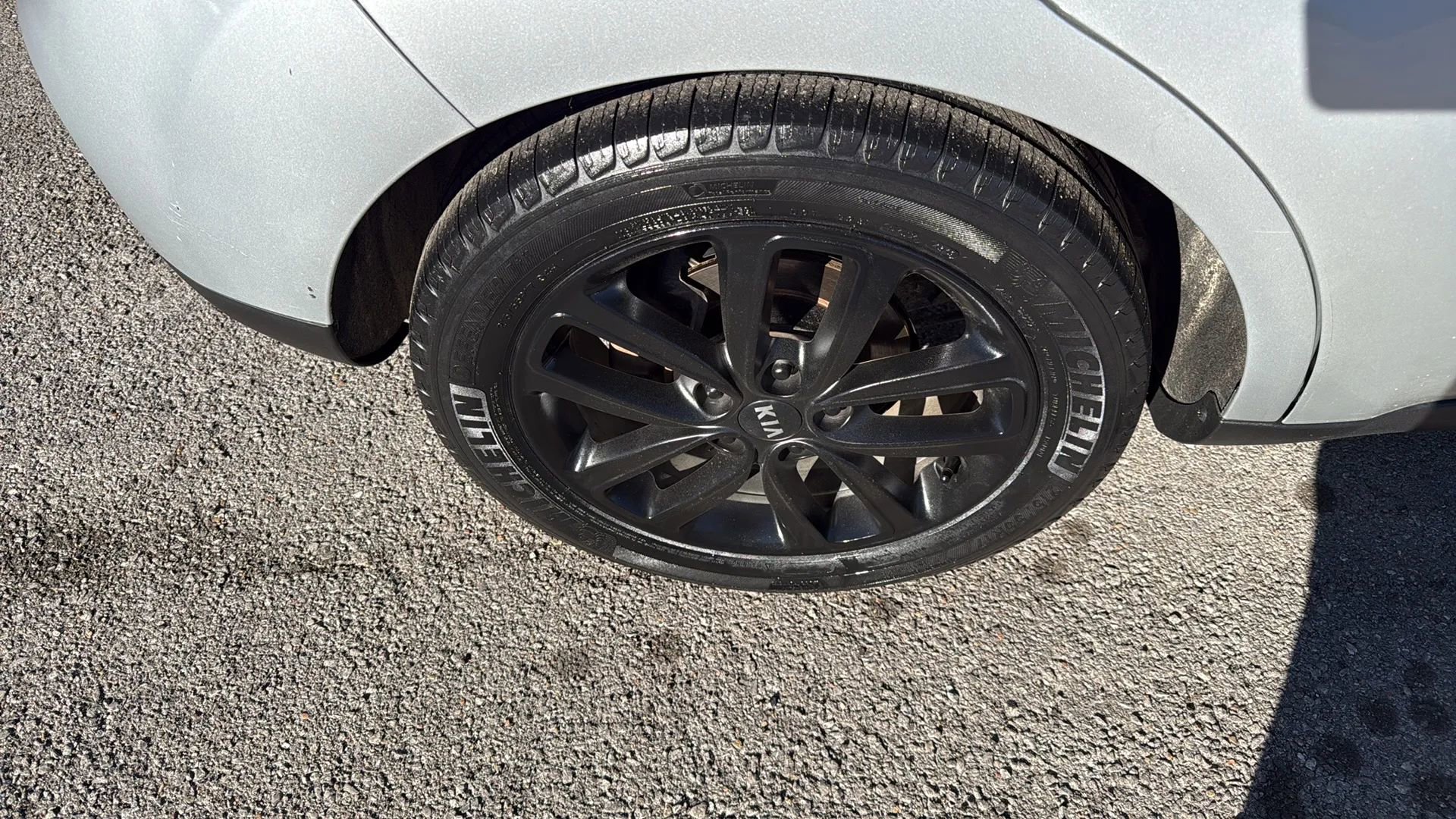 Used 2019 Kia Soul + w/ Primo Package FWD image 33