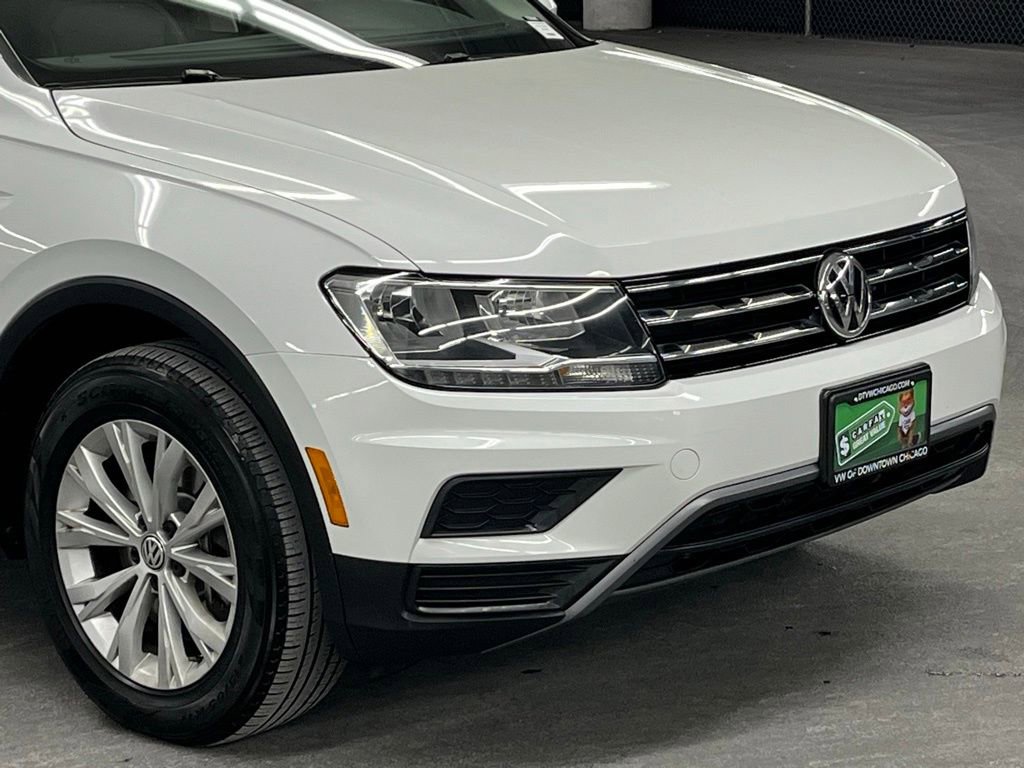 Used 2018 Volkswagen Tiguan SE w/ Panoramic Sunroof Package image 37