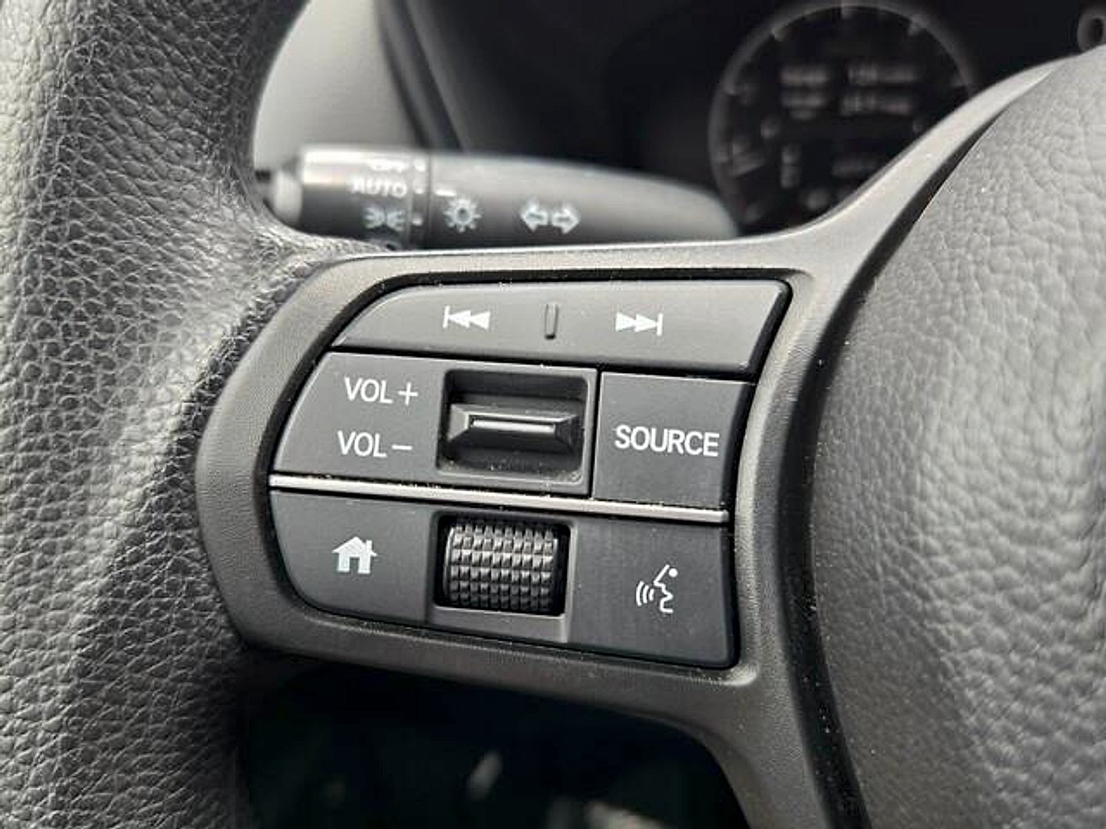 Used 2025 Honda CR-V LX image 22