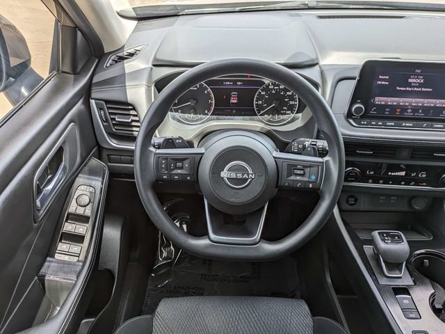 Used 2024 Nissan Rogue SV FWD image 17