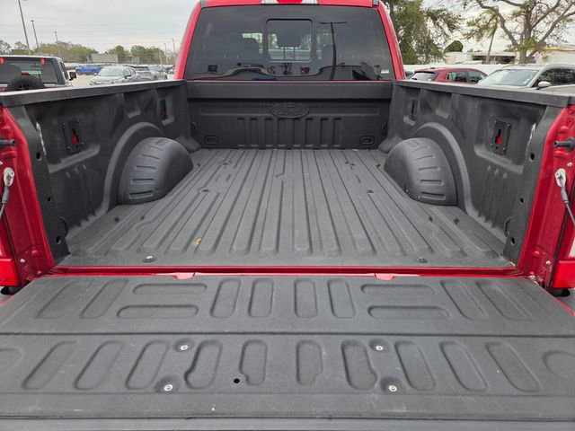 Used 2022 Ford F250 Lariat w/ Black Appearance Package image 12