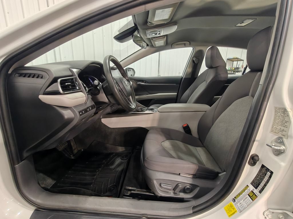 Used 2021 Toyota Camry LE FWD image 22
