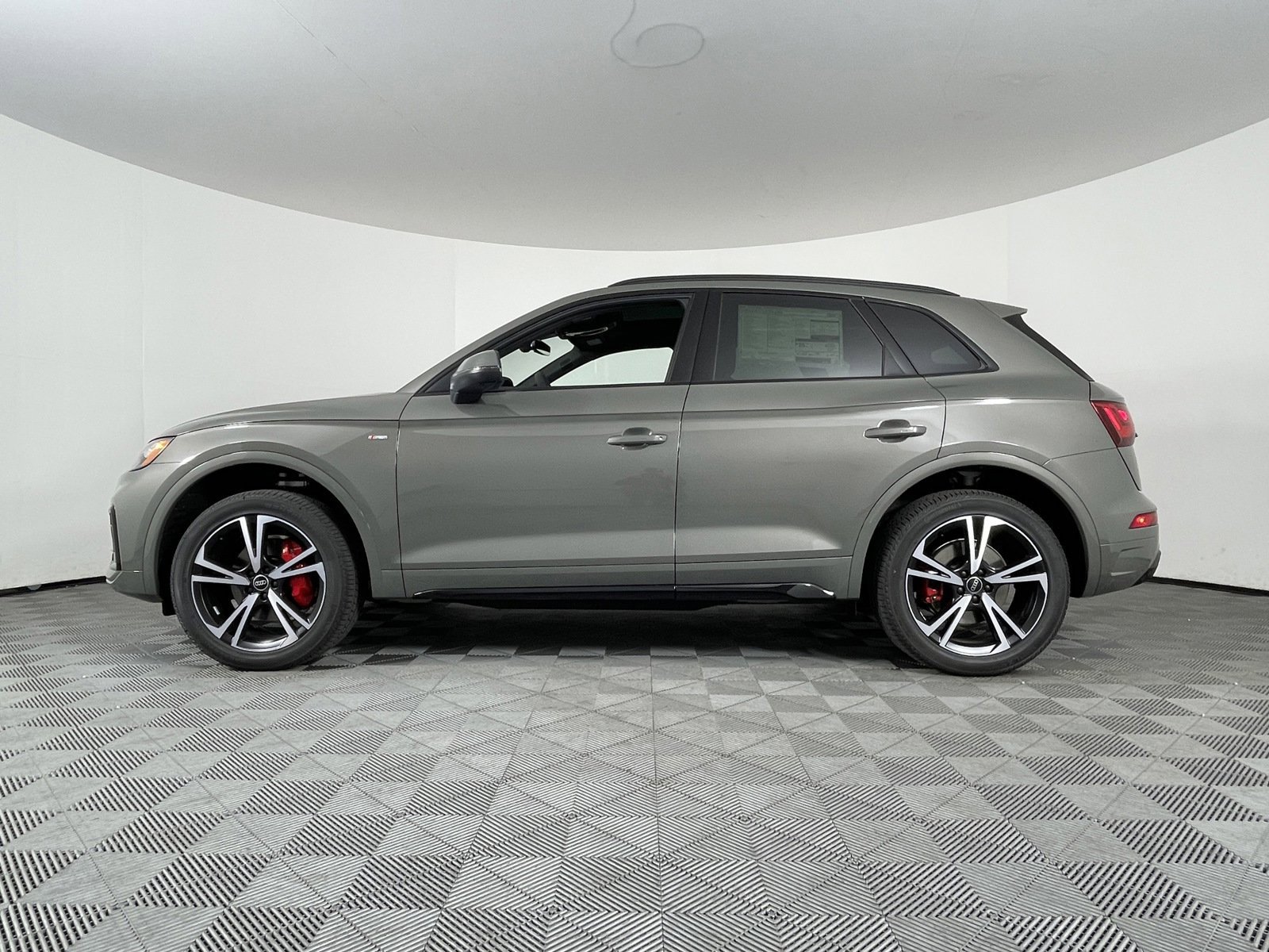 New 2025 Audi Q5 2.0T Premium Plus w/ Premium Plus Package image 19