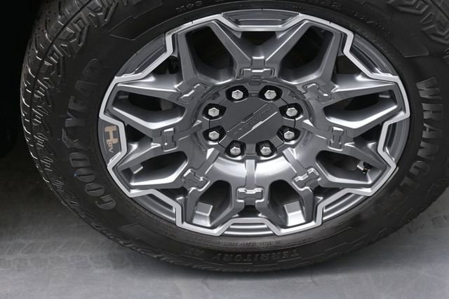 Used 2025 GMC Hummer EV 3X AWD/4WD image 29