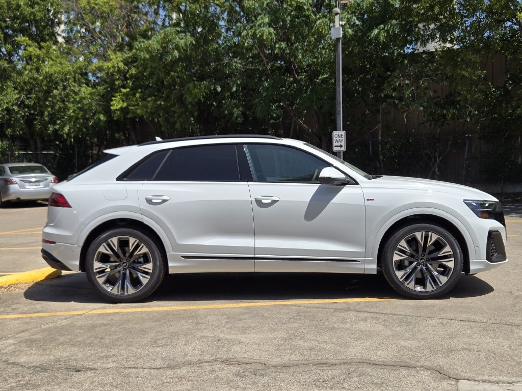 New 2027 Audi Q8 Premium Plus AWD/4WD image 7