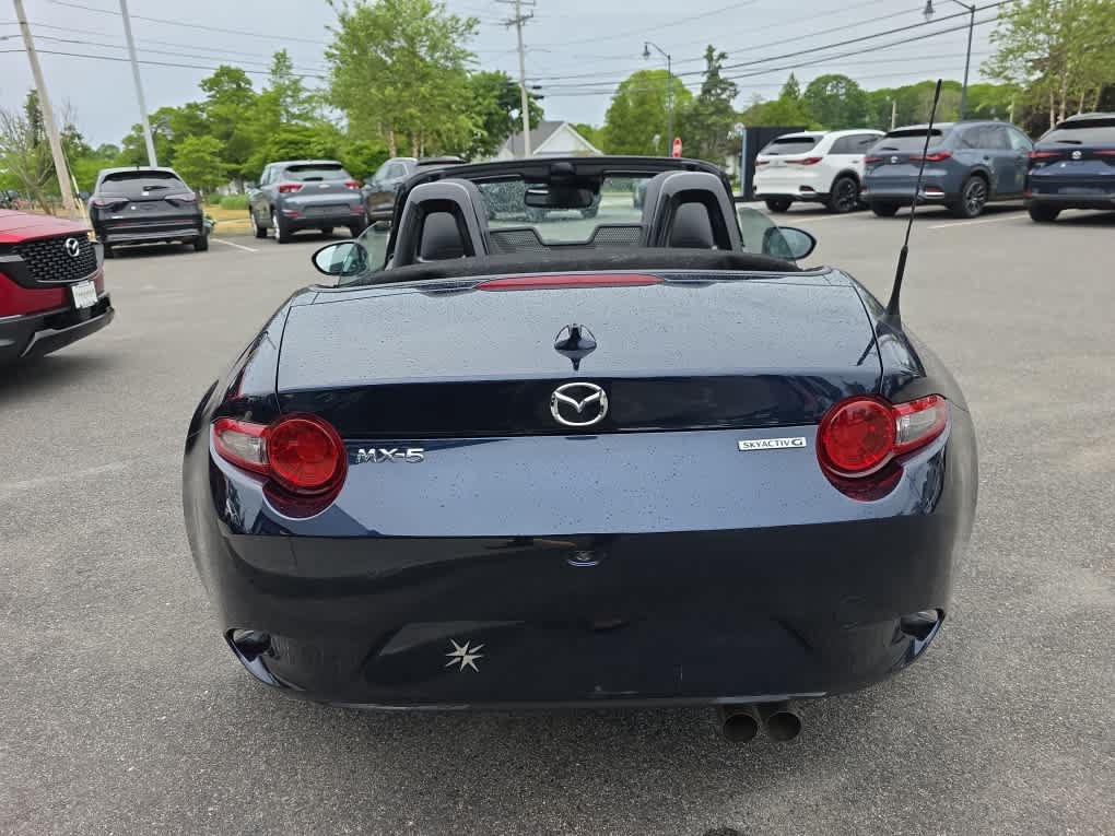 Used 2021 MAZDA MX-5 Miata Grand Touring RWD image 13