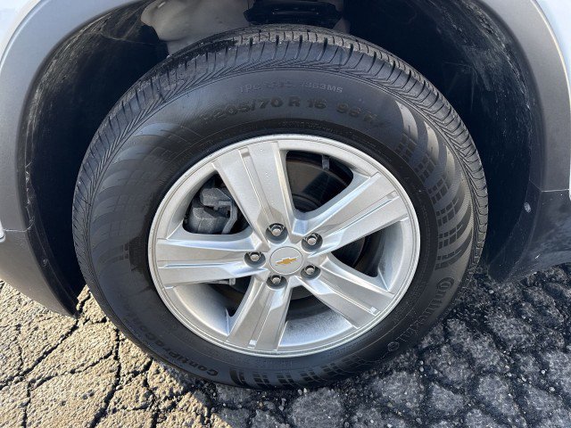 Certified 2021 Chevrolet Trax LS w/ Tint and Cruise Package image 18