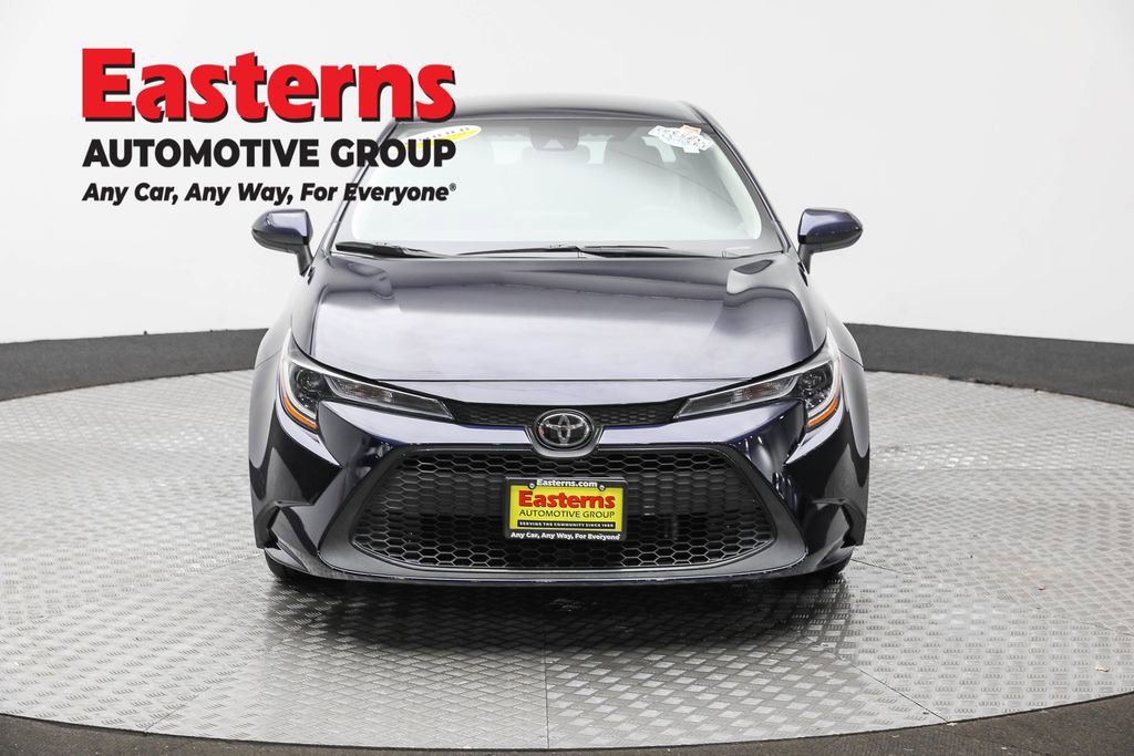 Used 2022 Toyota Corolla LE w/ Carpet Mat Package (TMS) image 2