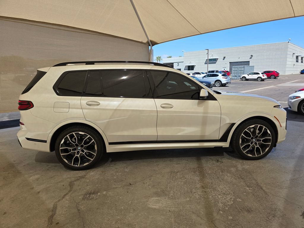 Used 2025 BMW X7 xDrive40i w/ Executive Package AWD/4WD image 8