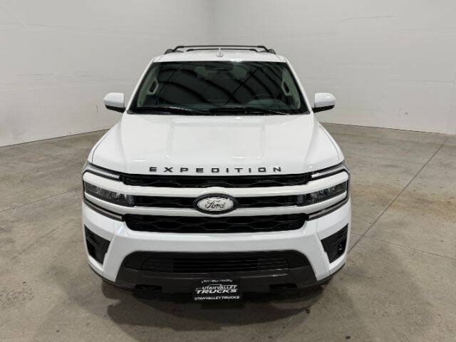 Used 2024 Ford Expedition Max XLT AWD/4WD image 4